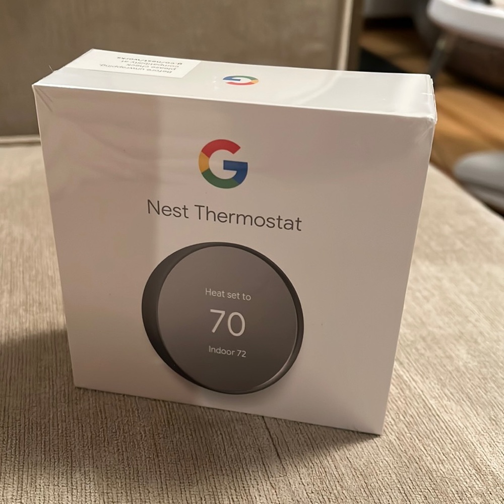 NWT Google Nest Smart Thermostat